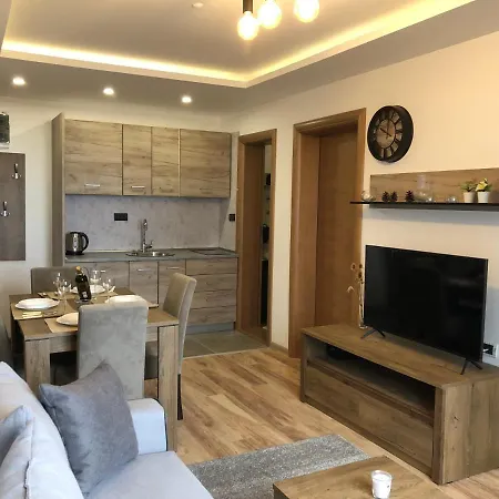 شقة Planinsko Blago Luxury Apartmans