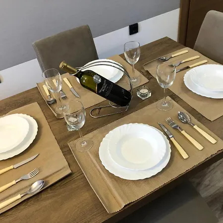 アパート Planinsko Blago Luxury Apartmans コパオニク